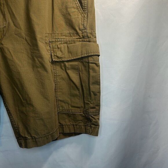Levi’s Strauss & co Two Horse Brand Brown Cargo Shorts size 40 100% Cotton - Picture 2 of 8